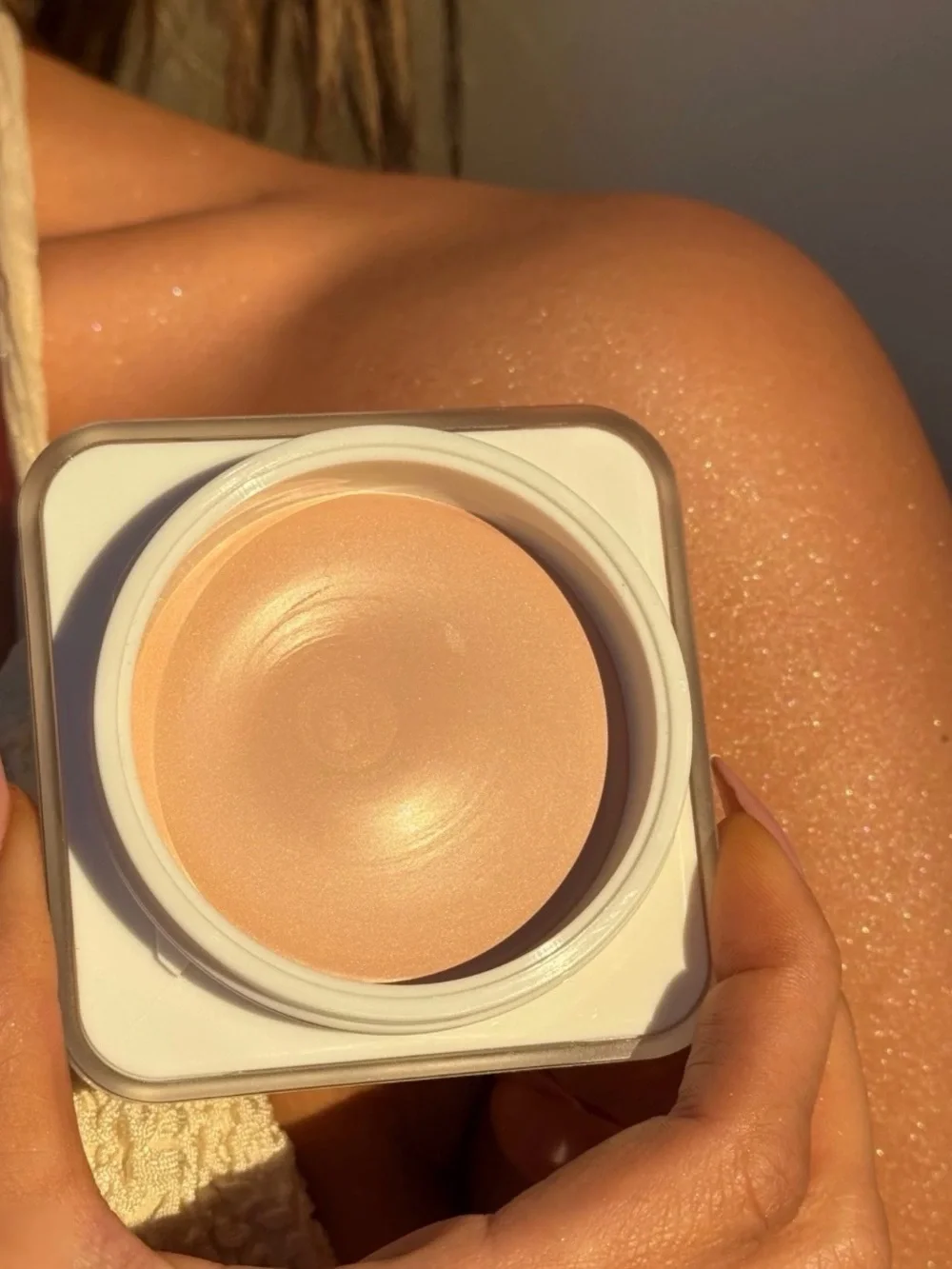 Dolce Glow SPF 50 Body Balm by Isabel Alysa.